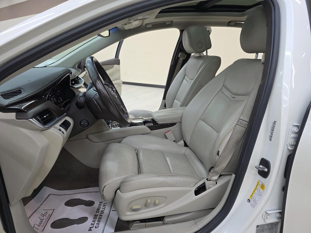 Cadillac XTS Luxury 2013