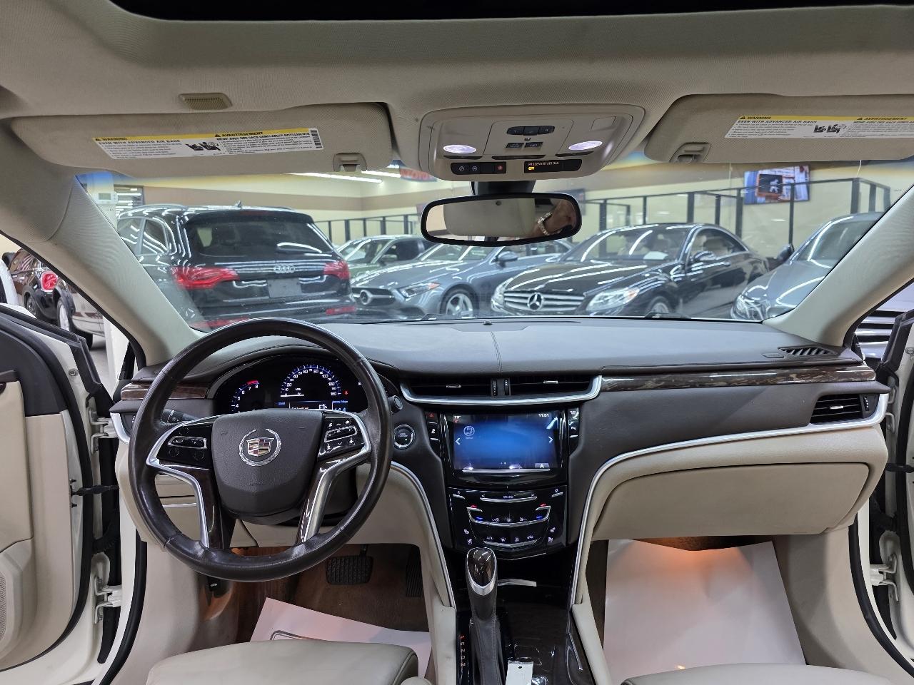 Cadillac XTS Luxury 2013