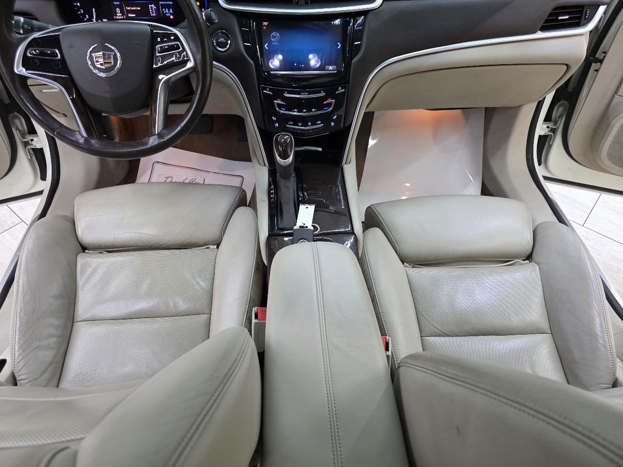 Cadillac XTS Luxury 2013