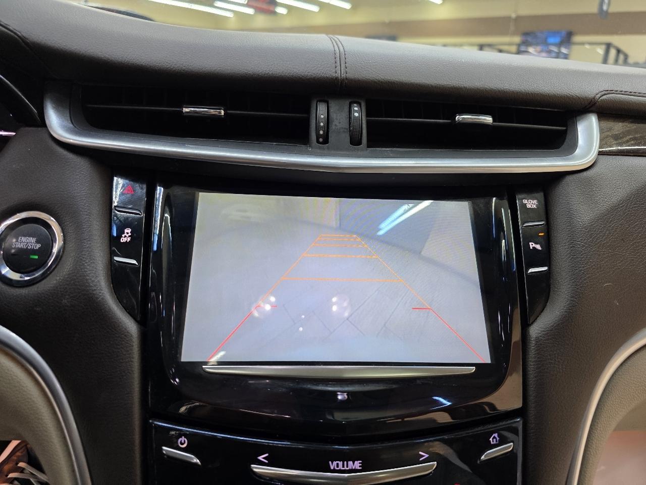 Cadillac XTS Luxury 2013