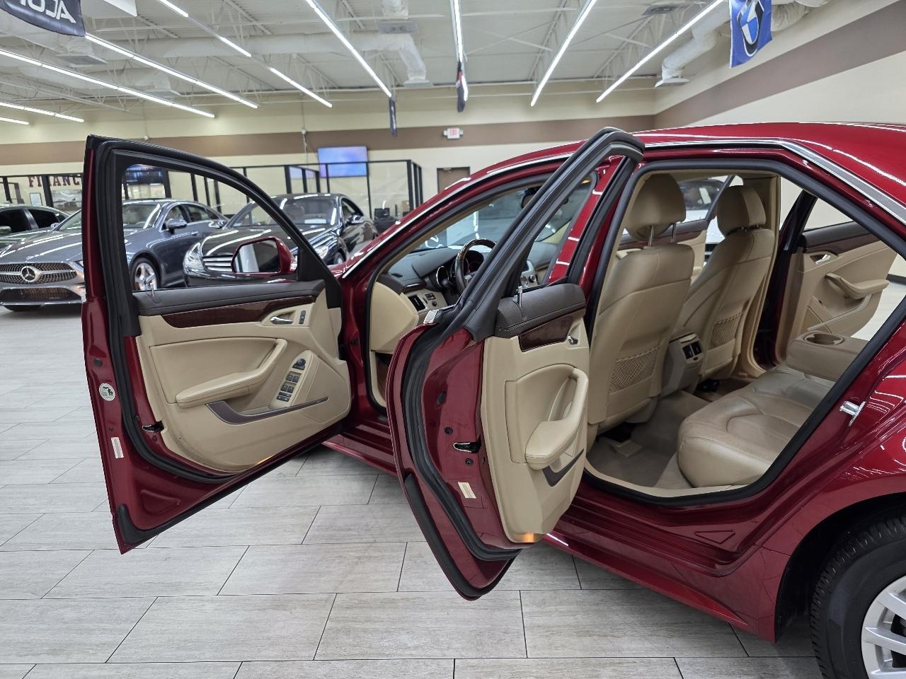 Cadillac CTS 3.0L Luxury 2010