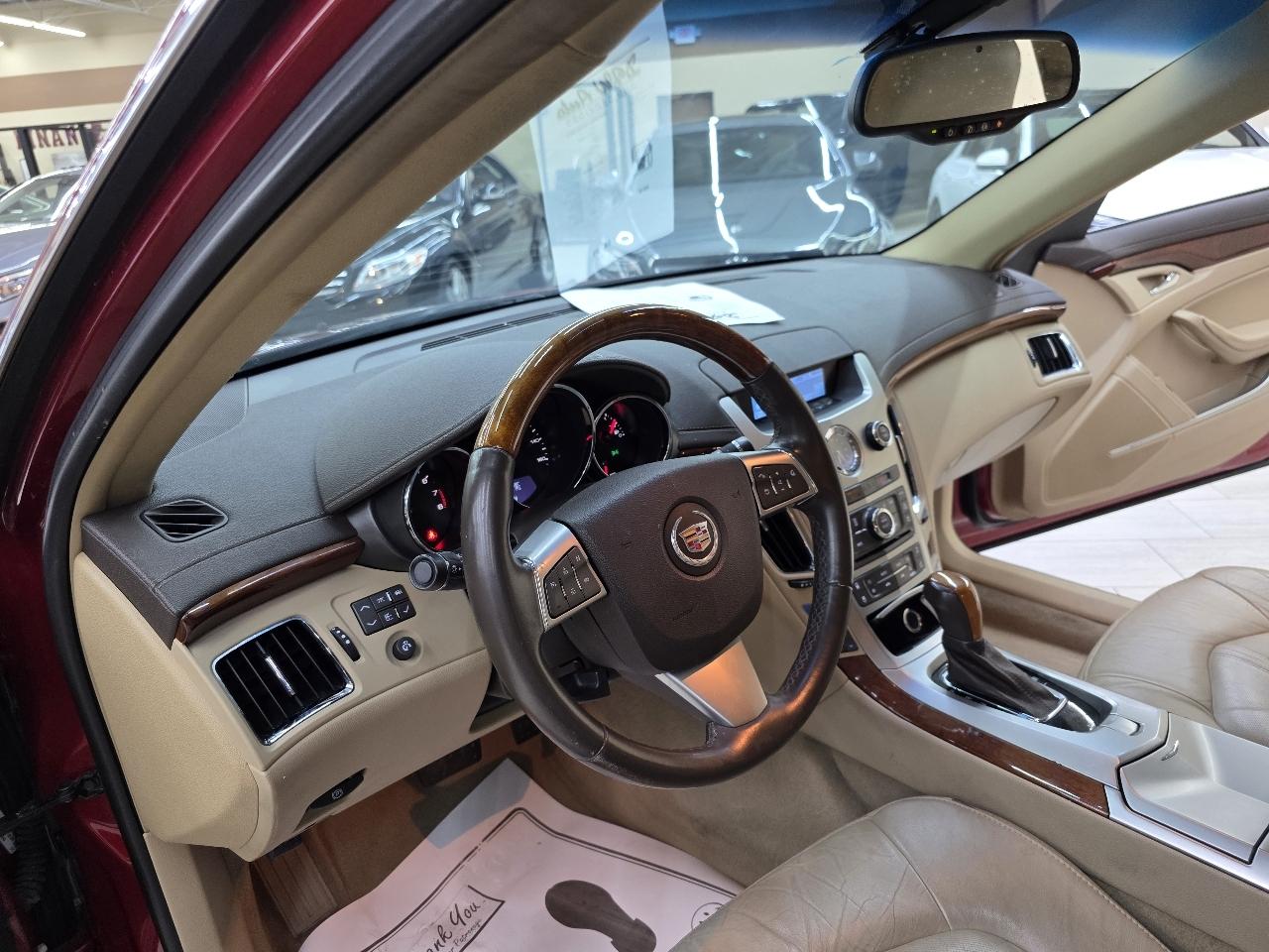 Cadillac CTS 3.0L Luxury 2010