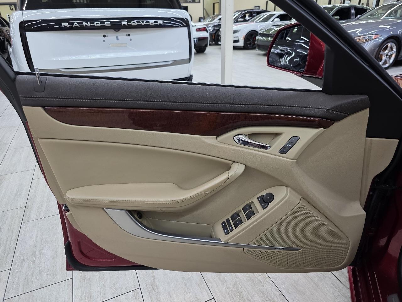 Cadillac CTS 3.0L Luxury 2010
