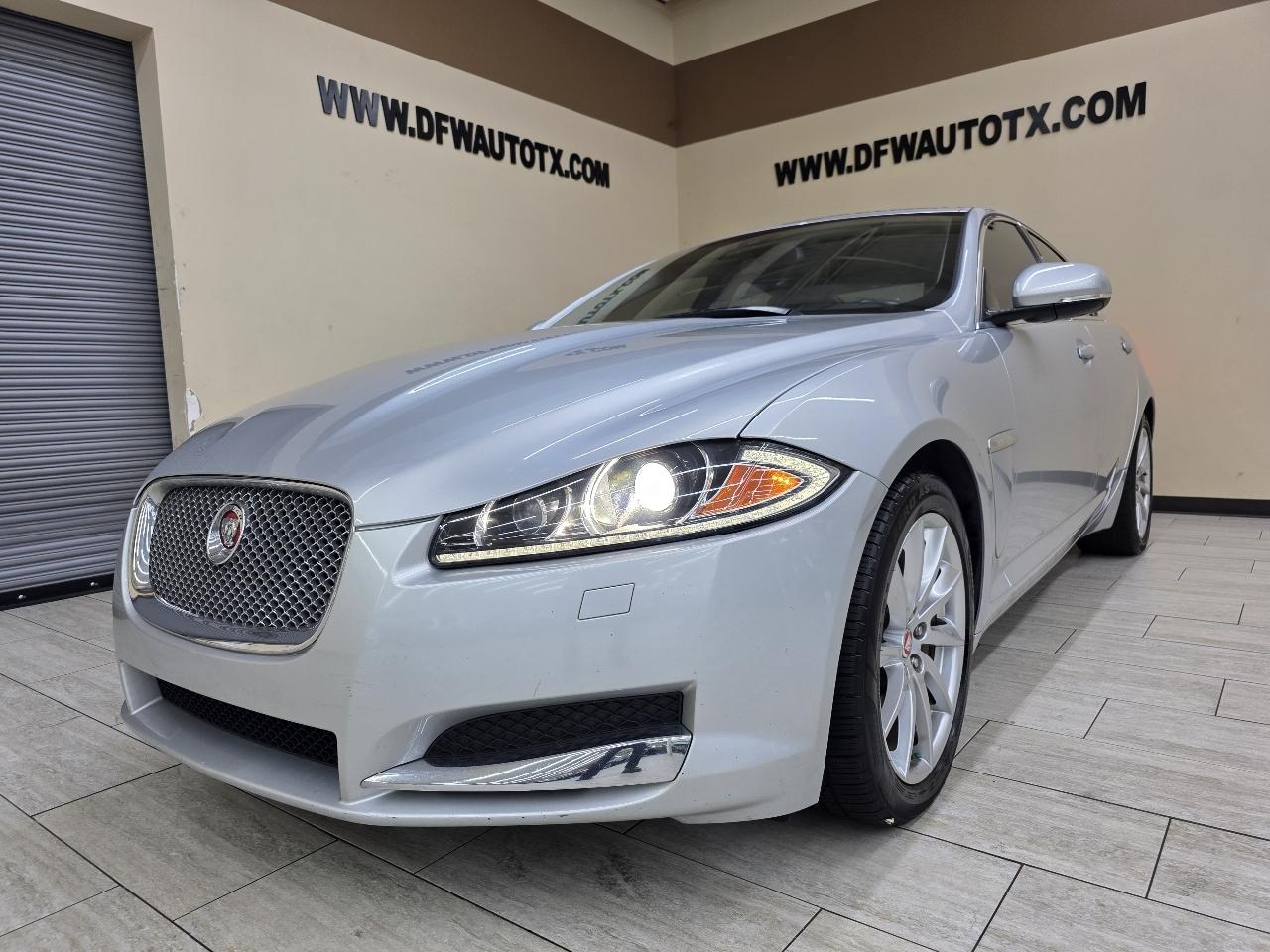Jaguar XF-Series XF 2.0L I4T 2014