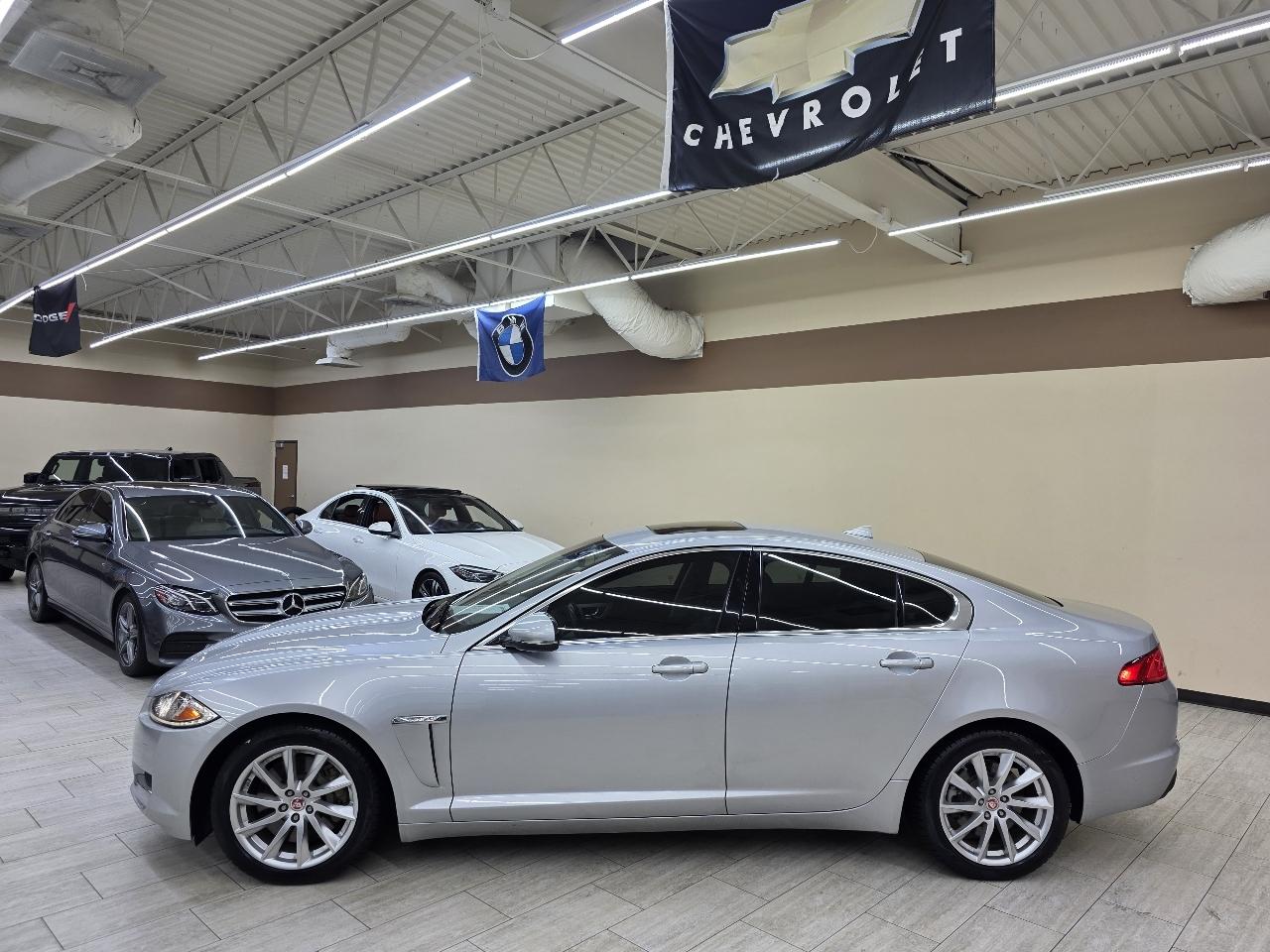 Jaguar XF-Series XF 2.0L I4T 2014