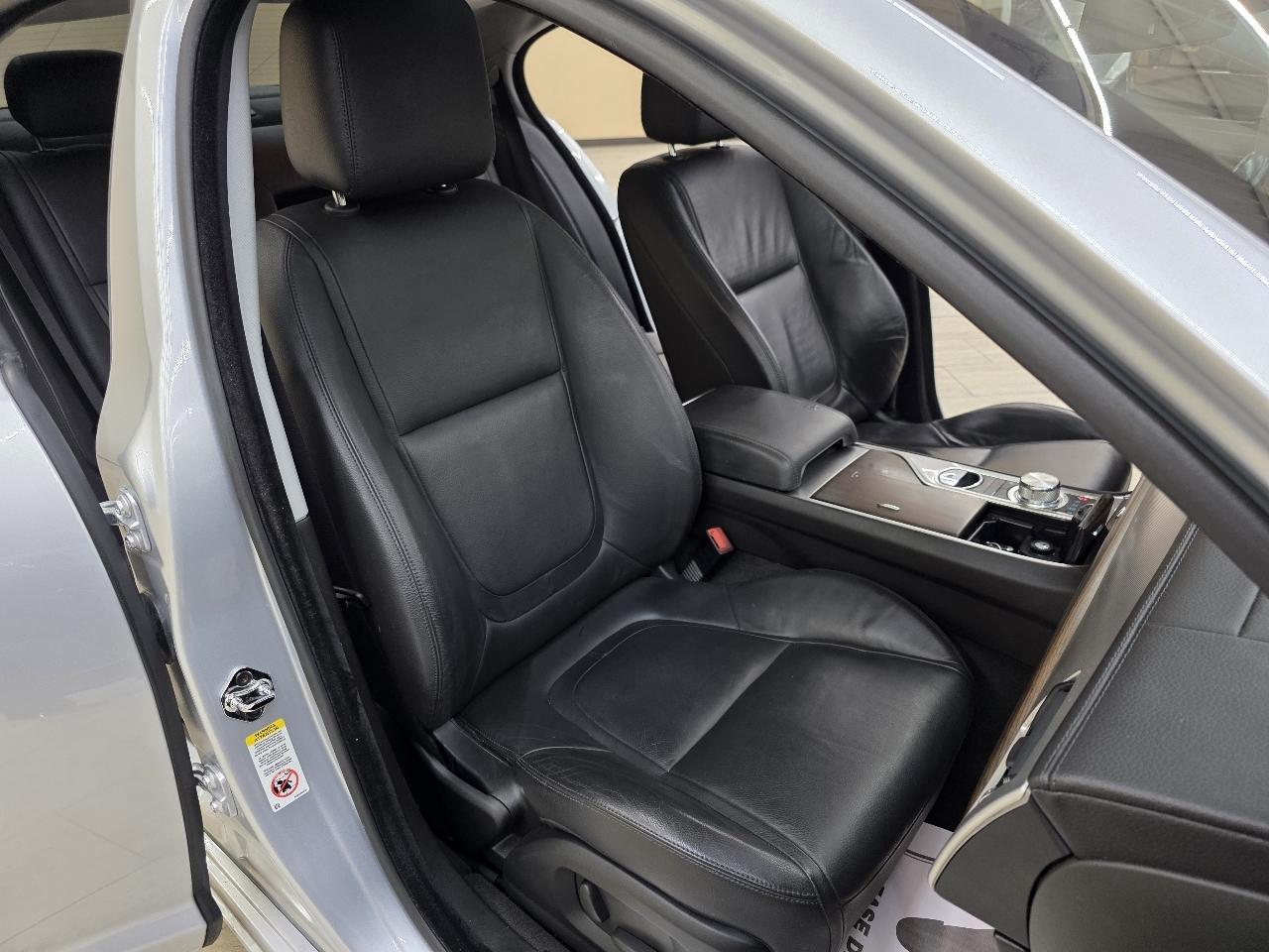 Jaguar XF-Series XF 2.0L I4T 2014