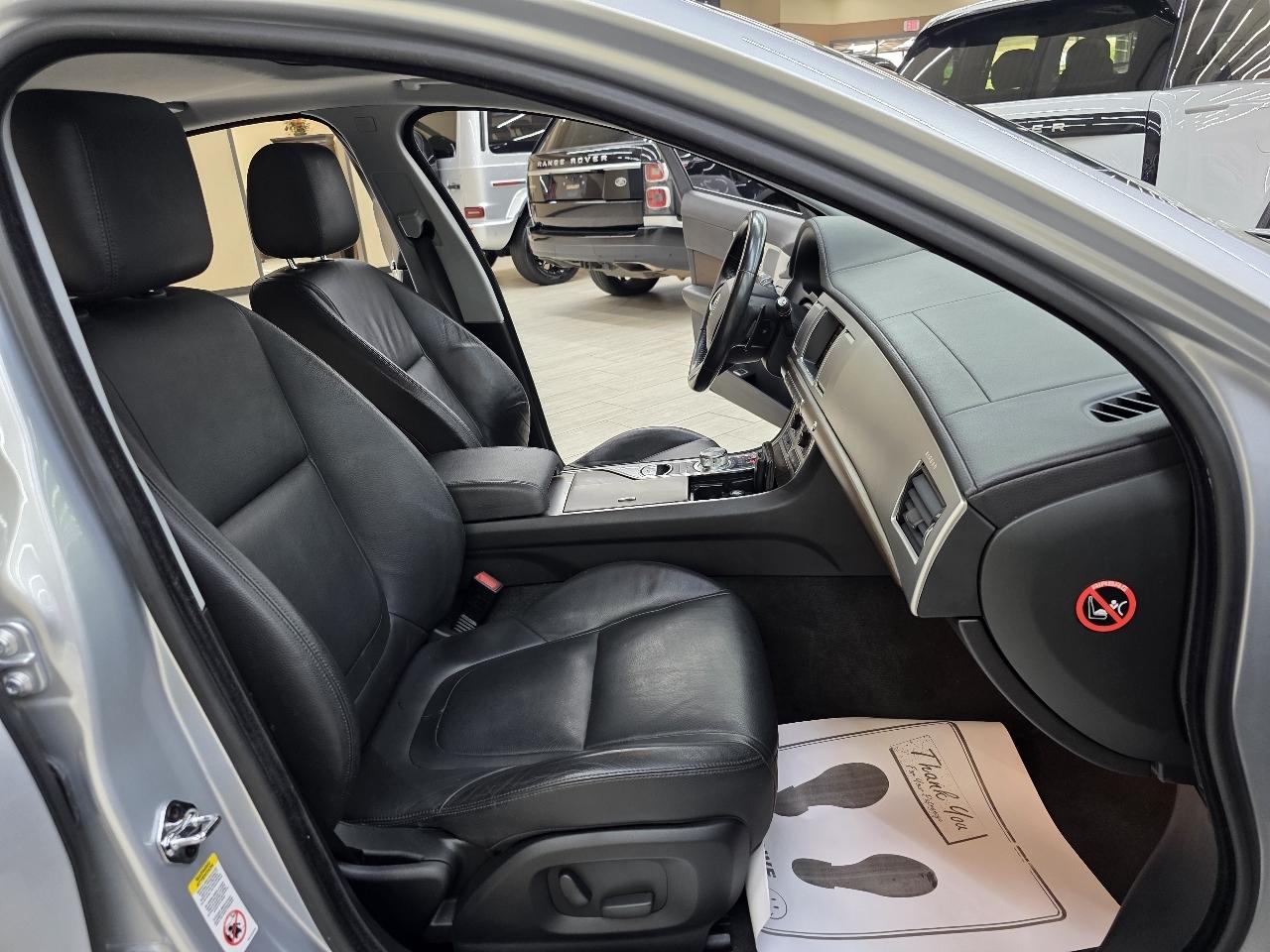 Jaguar XF-Series XF 2.0L I4T 2014