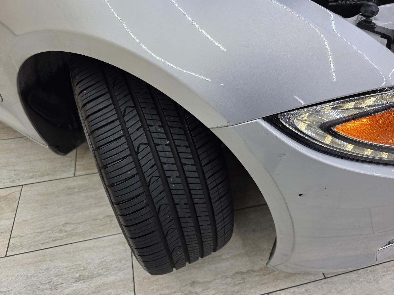 Jaguar XF-Series XF 2.0L I4T 2014