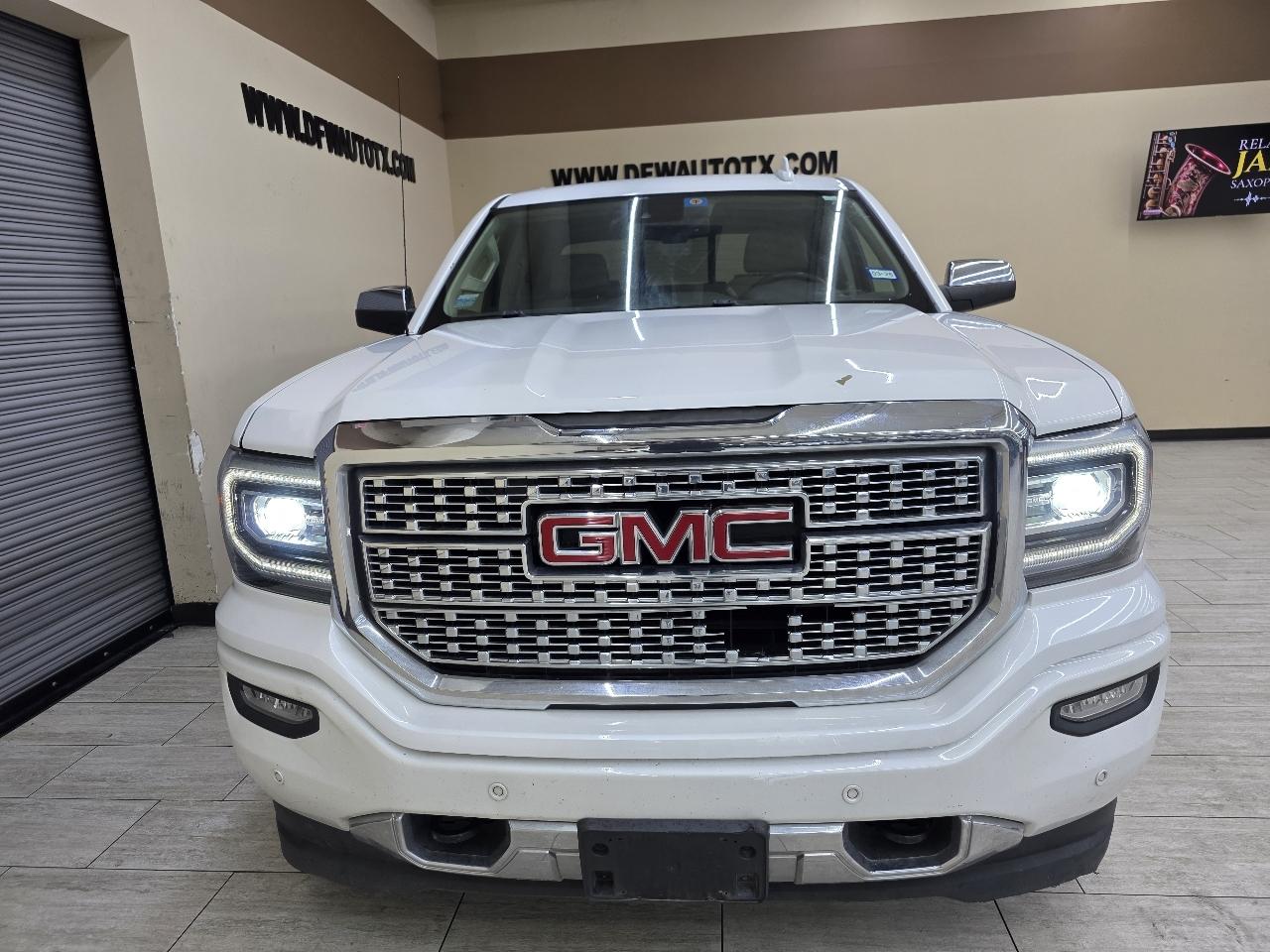 GMC Sierra 1500 Denali Crew Cab Short Box 4WD 2017