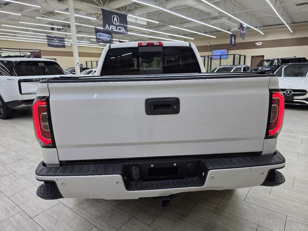 GMC Sierra 1500 Denali Crew Cab Short Box 4WD 2017