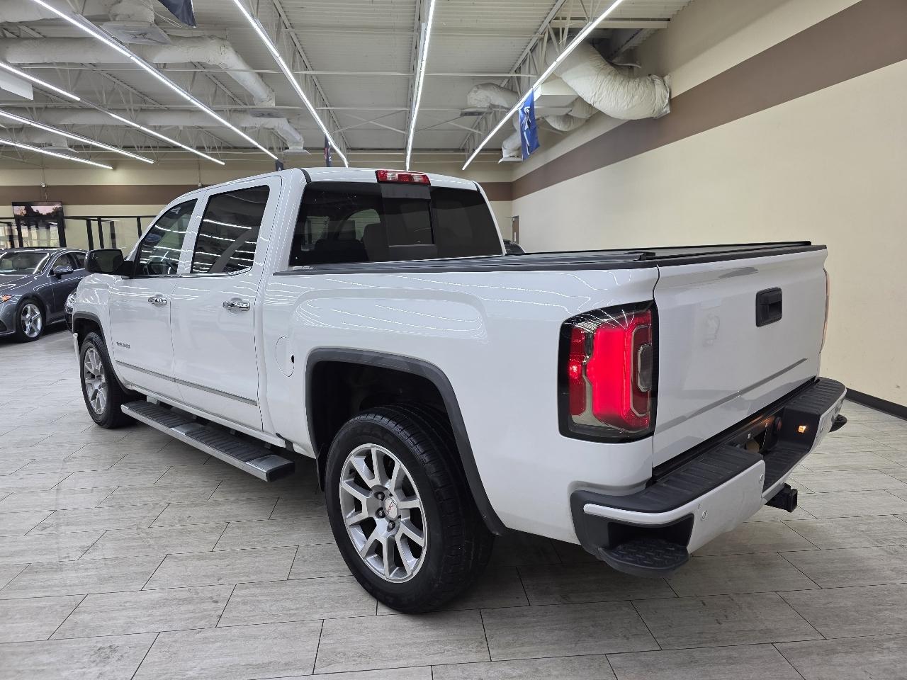 GMC Sierra 1500 Denali Crew Cab Short Box 4WD 2017