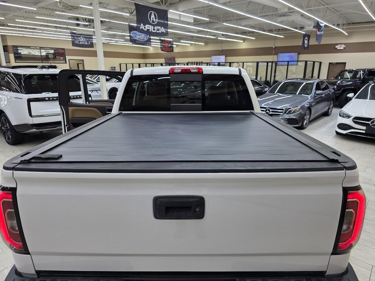 GMC Sierra 1500 Denali Crew Cab Short Box 4WD 2017