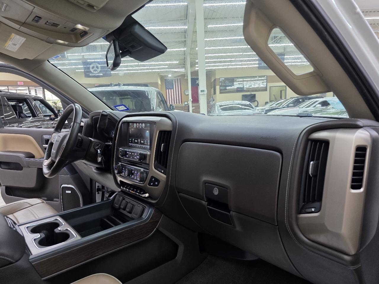 GMC Sierra 1500 Denali Crew Cab Short Box 4WD 2017