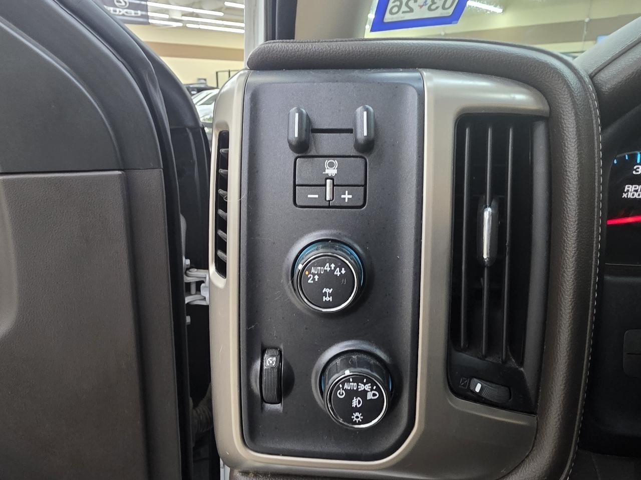 GMC Sierra 1500 Denali Crew Cab Short Box 4WD 2017