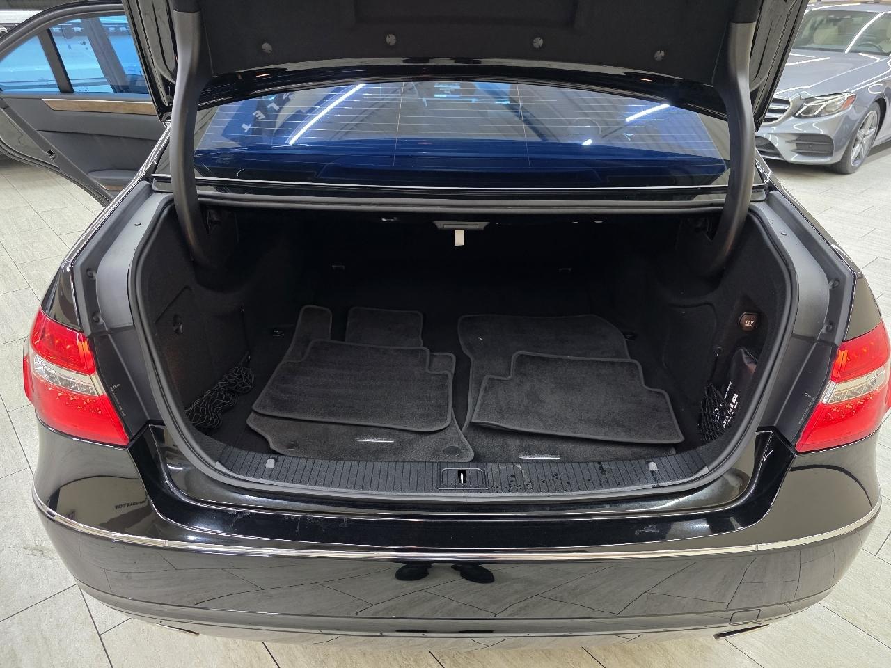 Mercedes-Benz E-Class E350 Sedan 2010