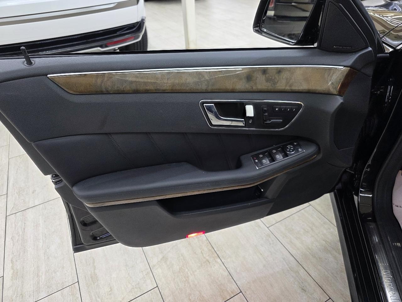 Mercedes-Benz E-Class E350 Sedan 2010