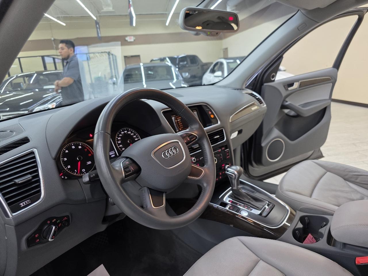 Audi Q5 2.0 quattro Premium 2014