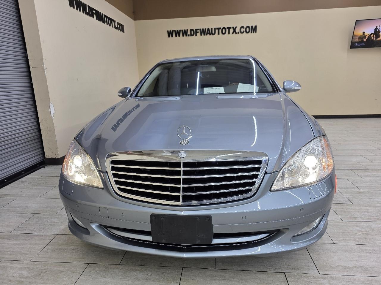 Mercedes-Benz S-Class S550 2008