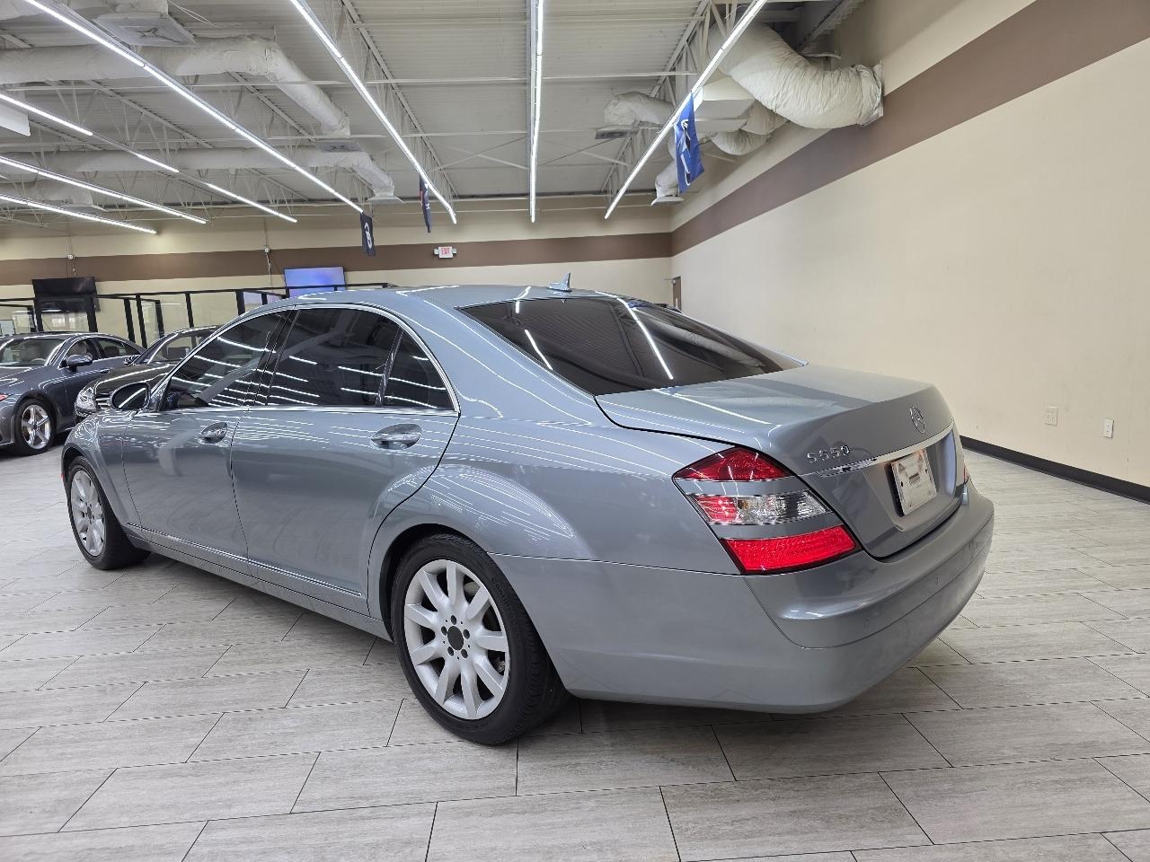 Mercedes-Benz S-Class S550 2008
