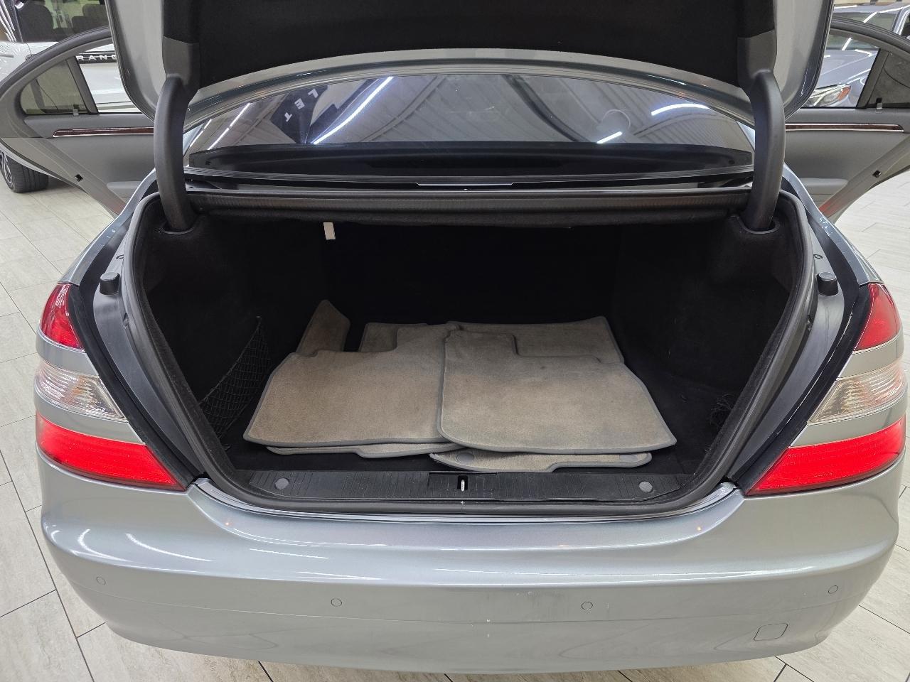 Mercedes-Benz S-Class S550 2008