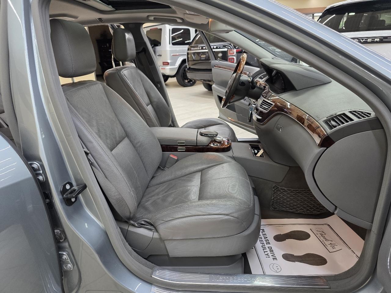 Mercedes-Benz S-Class S550 2008