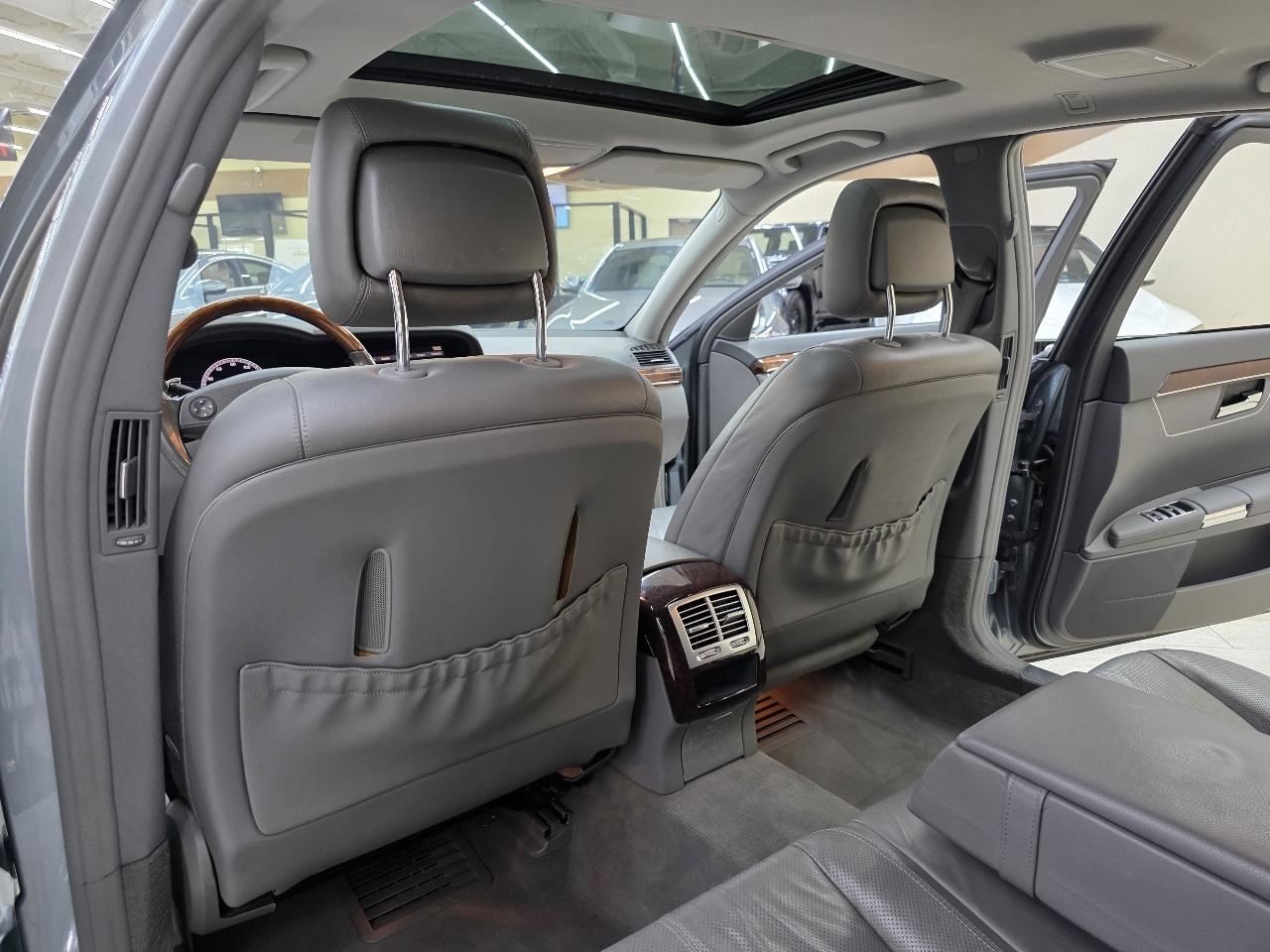 Mercedes-Benz S-Class S550 2008