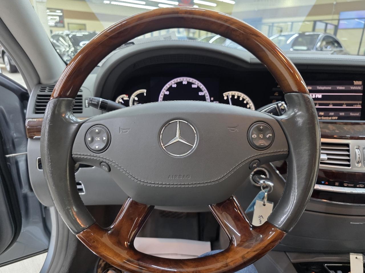 Mercedes-Benz S-Class S550 2008