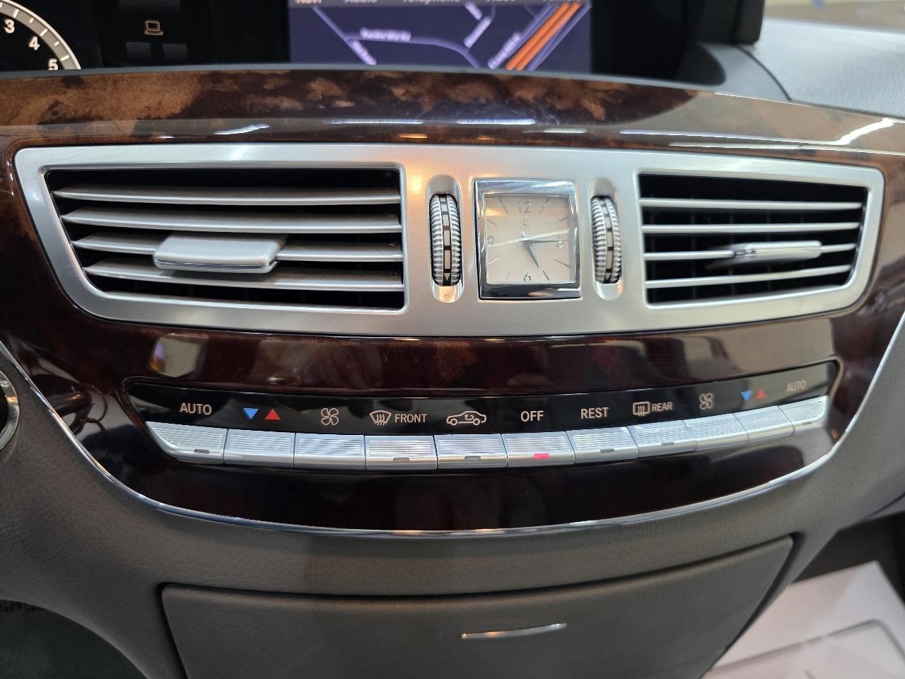 Mercedes-Benz S-Class S550 2008