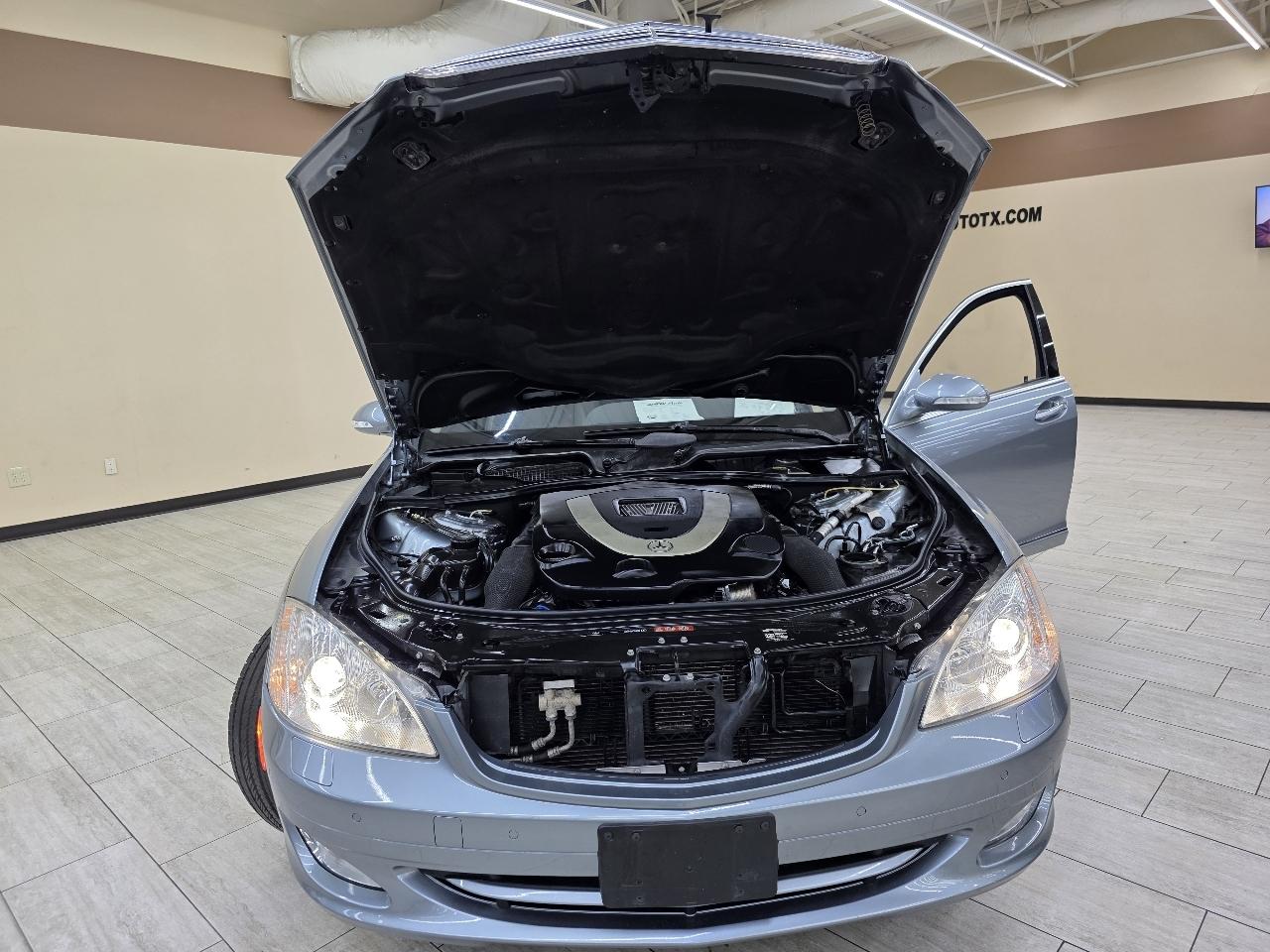 Mercedes-Benz S-Class S550 2008