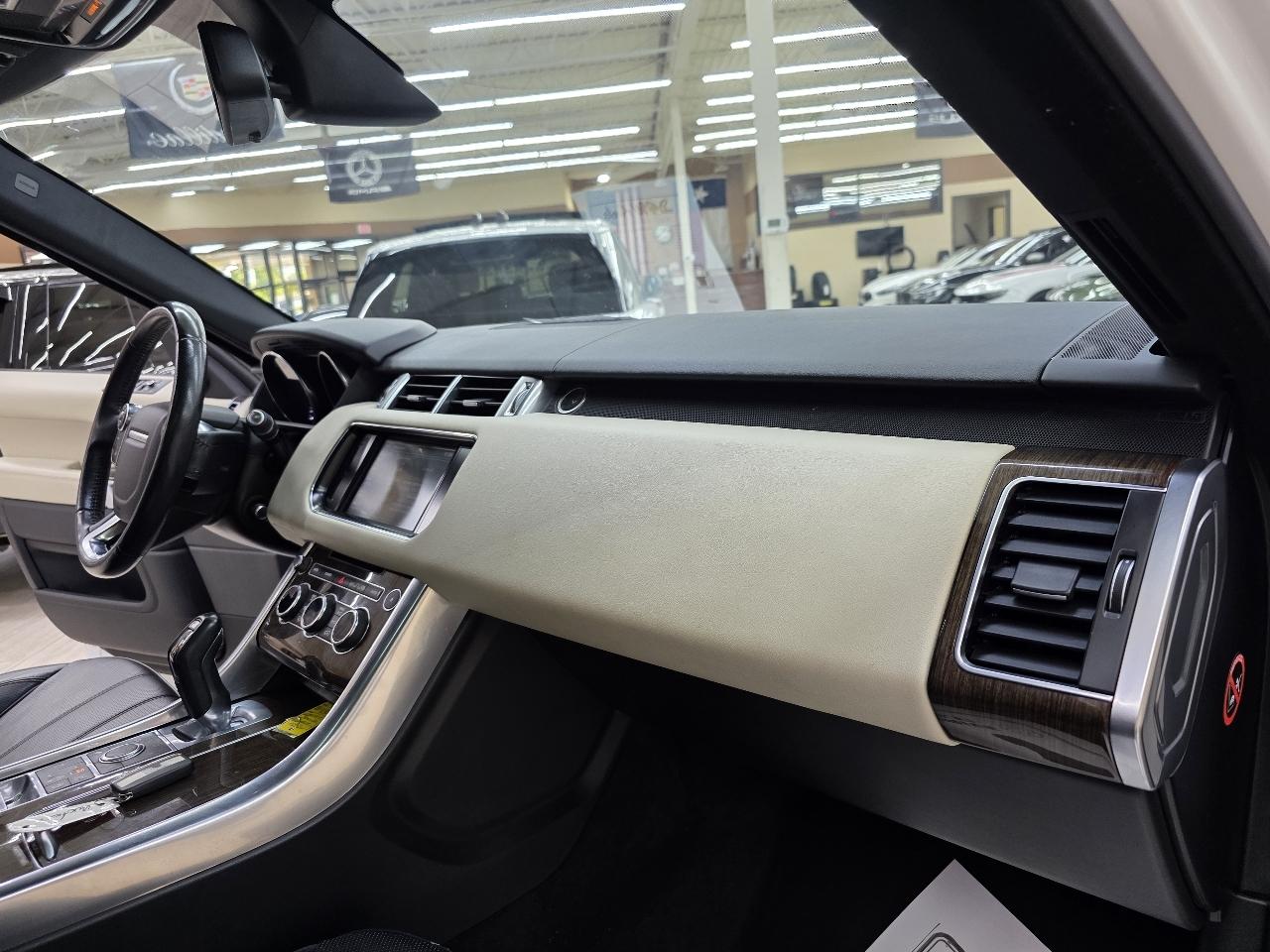 Land Rover Range Rover Sport SE 2015