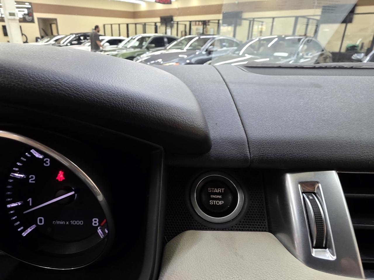 Land Rover Range Rover Sport SE 2015