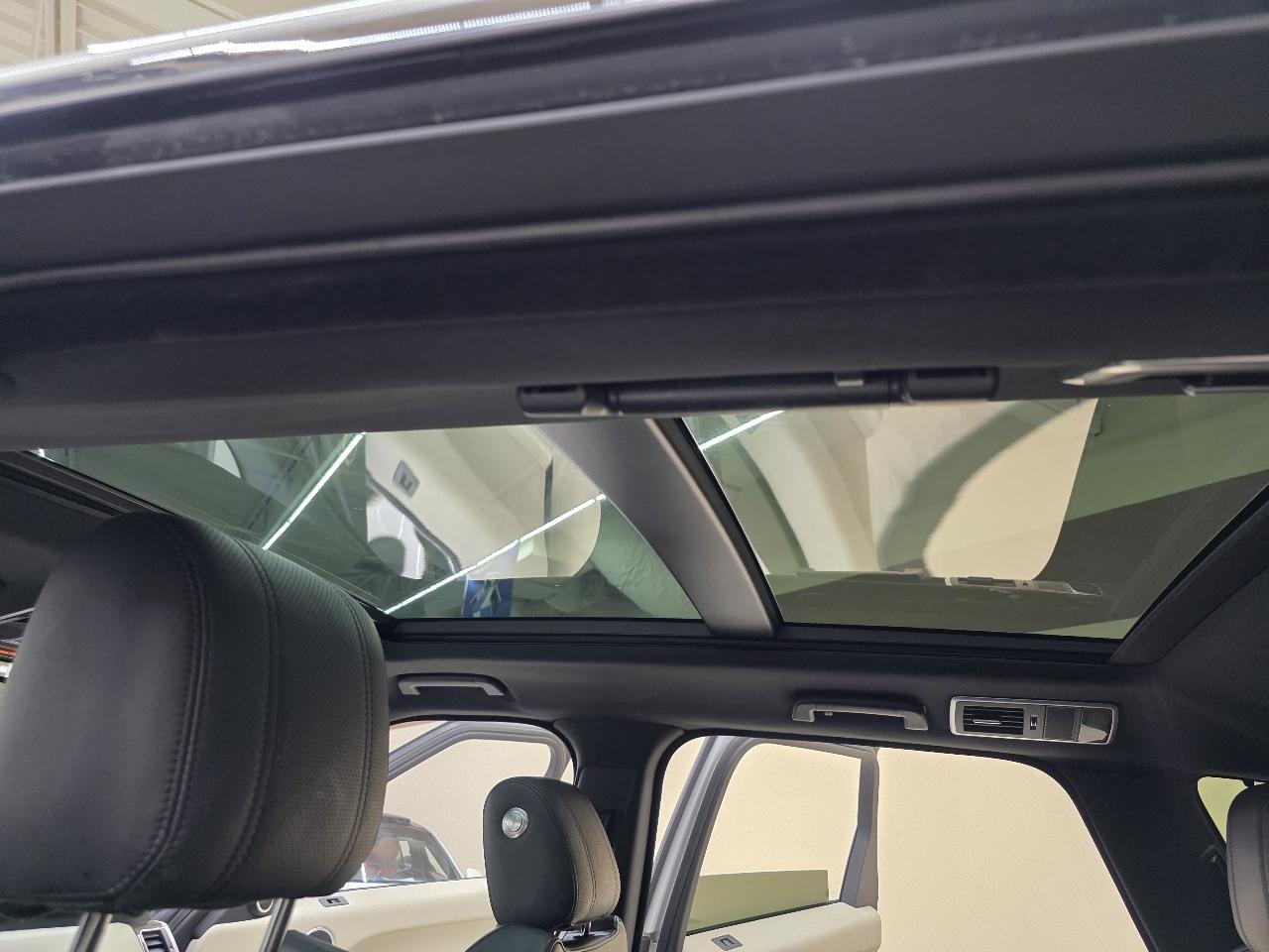 Land Rover Range Rover Sport SE 2015
