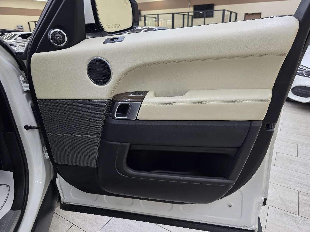 Land Rover Range Rover Sport SE 2015