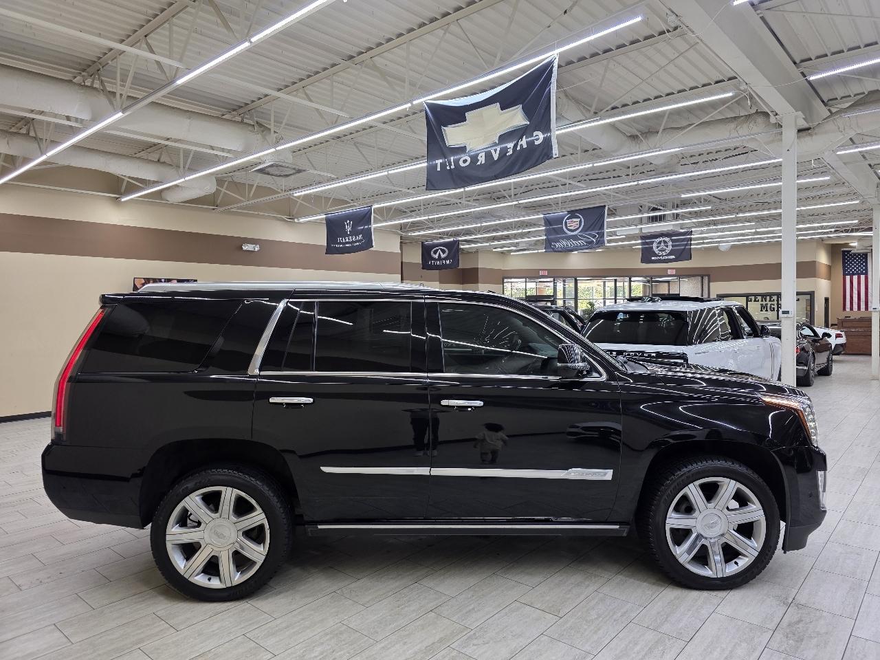 Cadillac Escalade Premium 4WD 2018