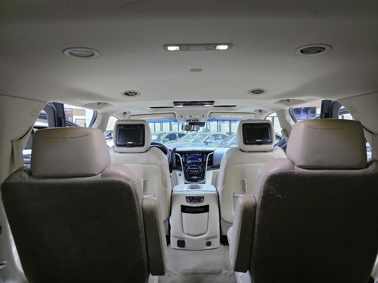 Cadillac Escalade Premium 4WD 2018