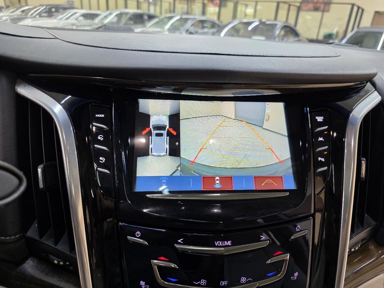 Cadillac Escalade Premium 4WD 2018