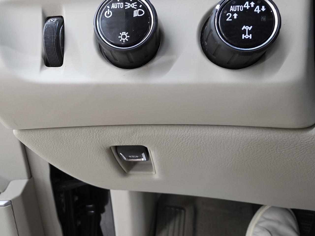 Cadillac Escalade Premium 4WD 2018