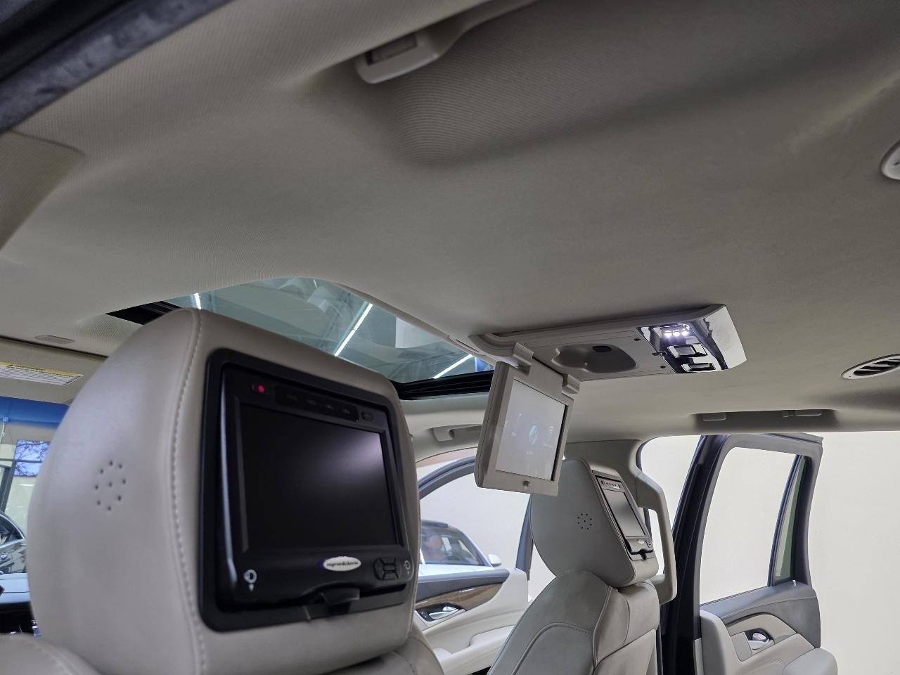 Cadillac Escalade Premium 4WD 2018