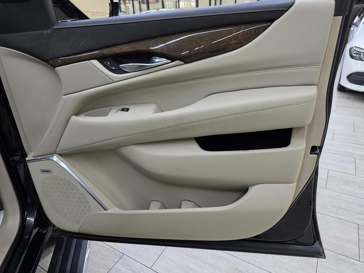 Cadillac Escalade Premium 4WD 2018