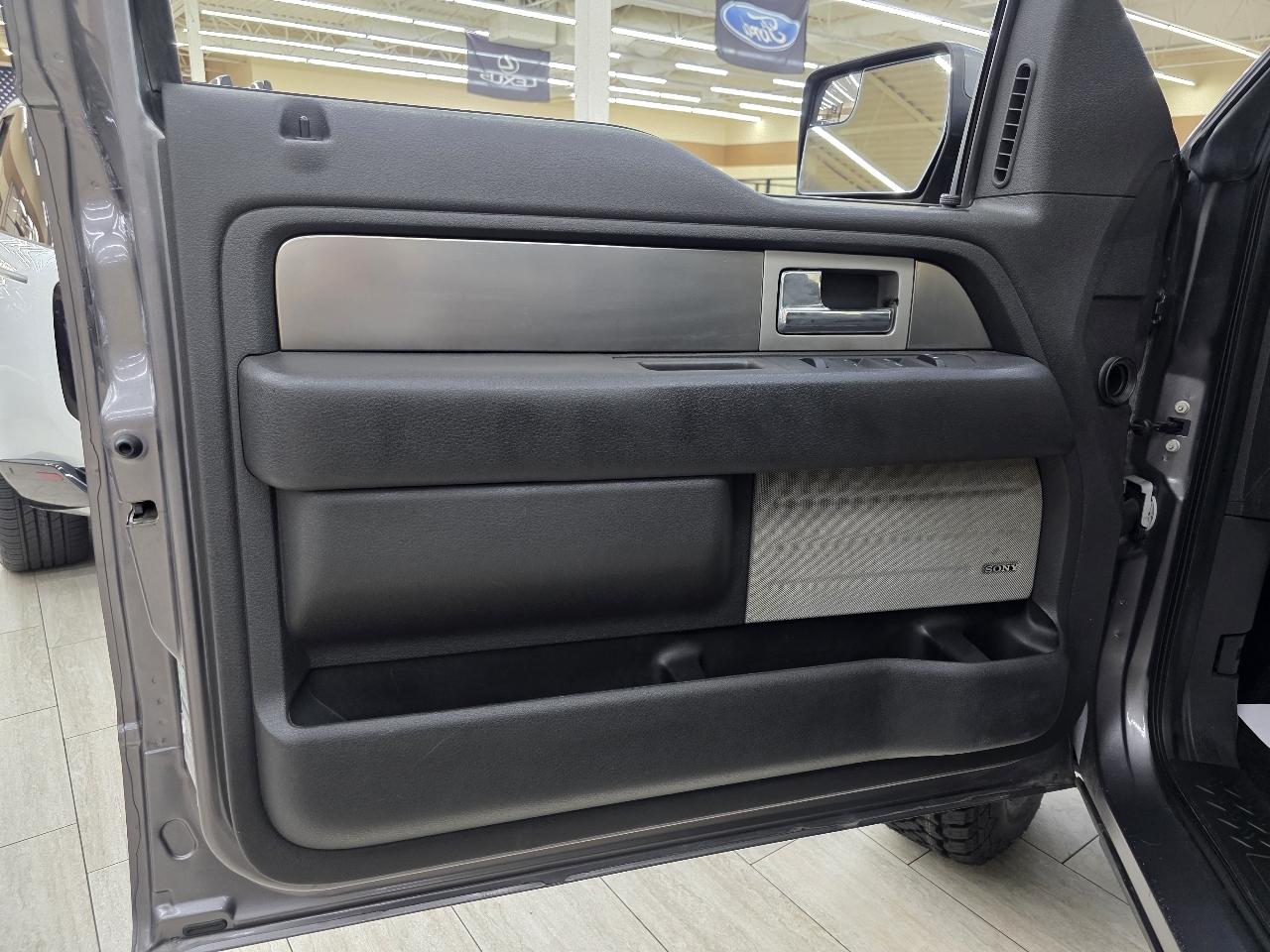 Ford F-150 Platinum SuperCrew 6.5-ft. Bed 4WD 2014