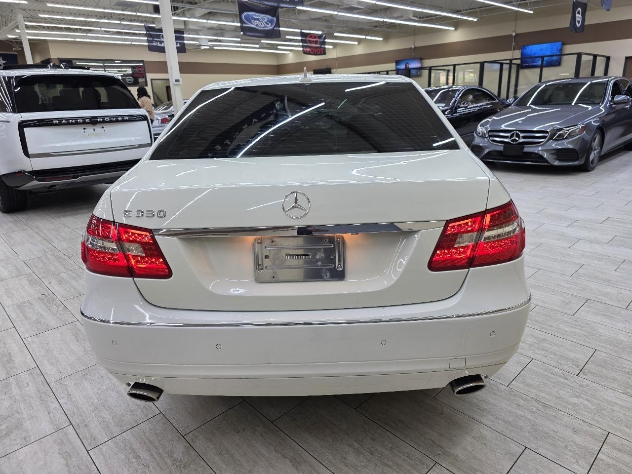 Mercedes-Benz E-Class E350 Sedan 2011