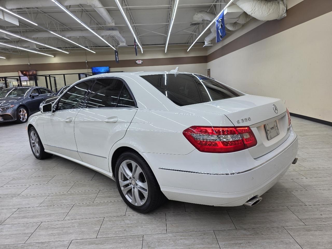 Mercedes-Benz E-Class E350 Sedan 2011
