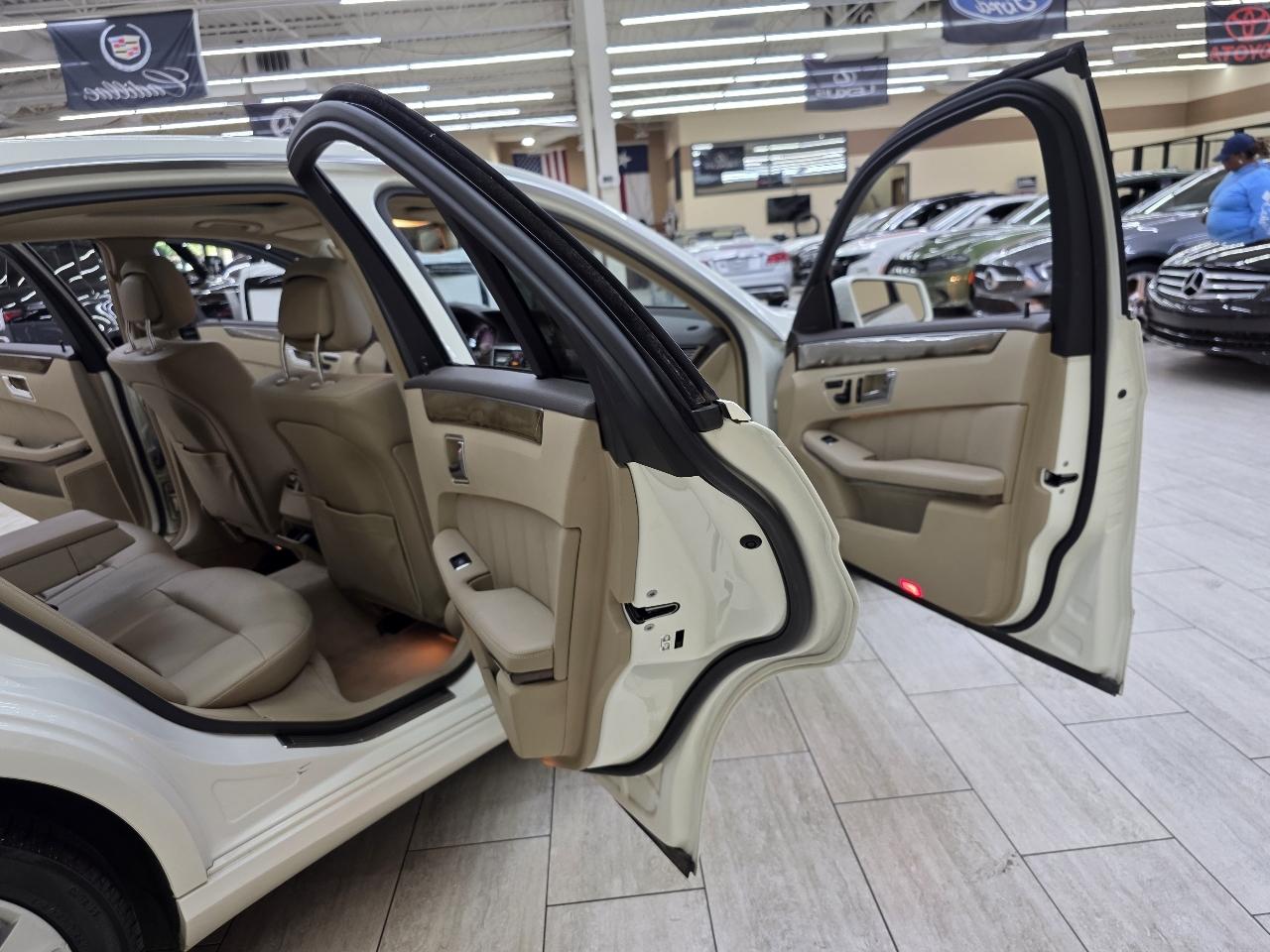 Mercedes-Benz E-Class E350 Sedan 2011