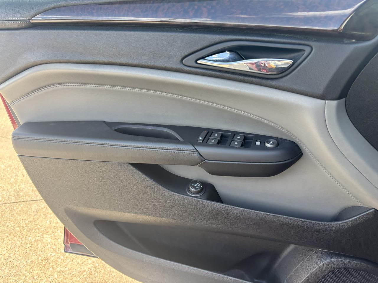 Cadillac SRX Premium Collection 2010