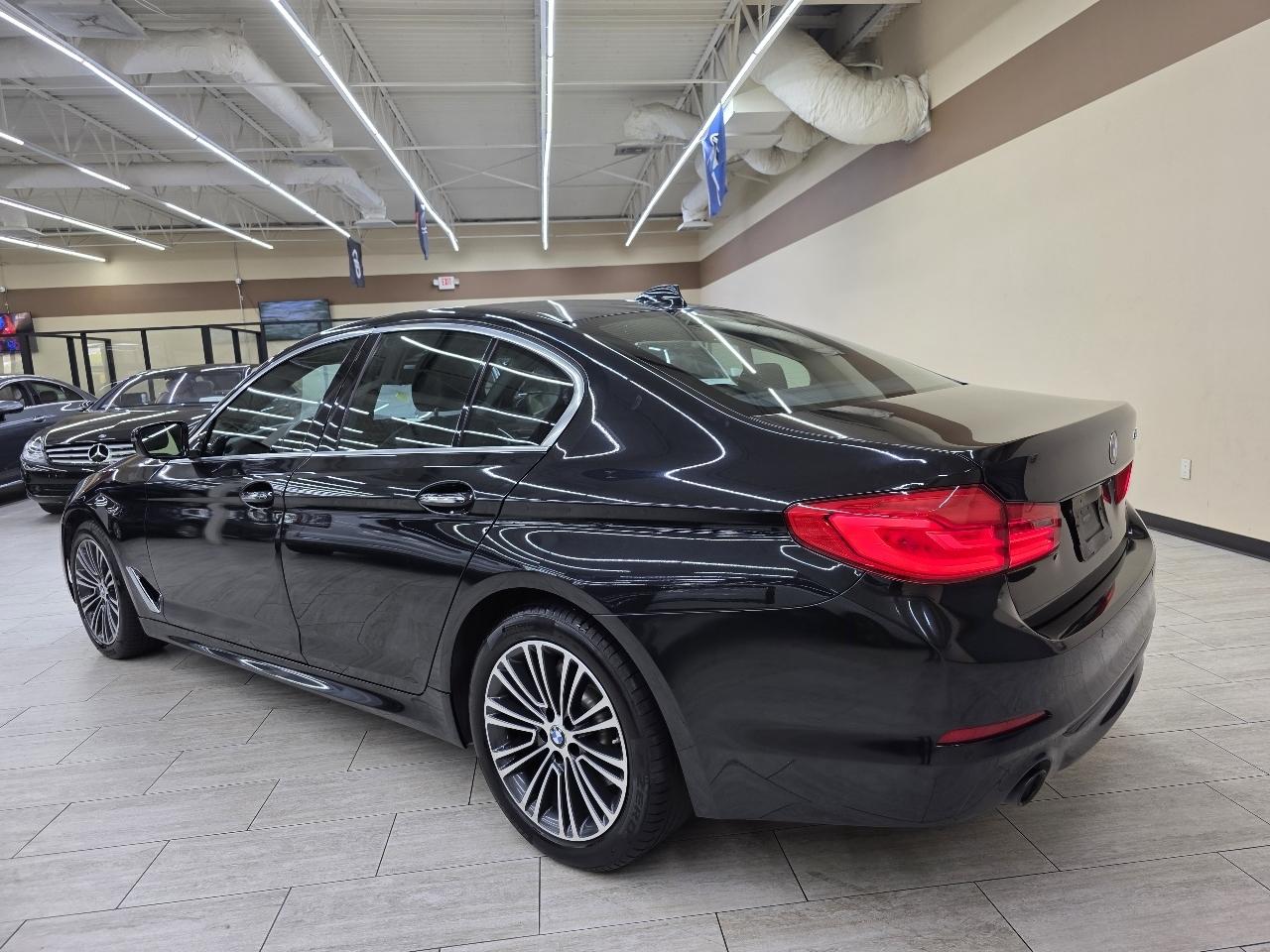 BMW 5-Series 530i 2018