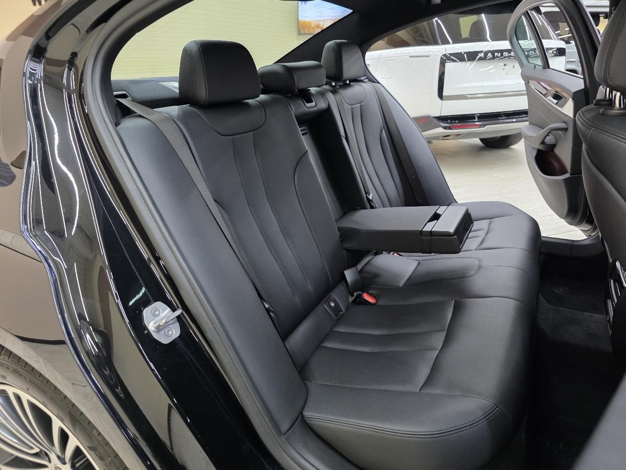 BMW 5-Series 530i 2018