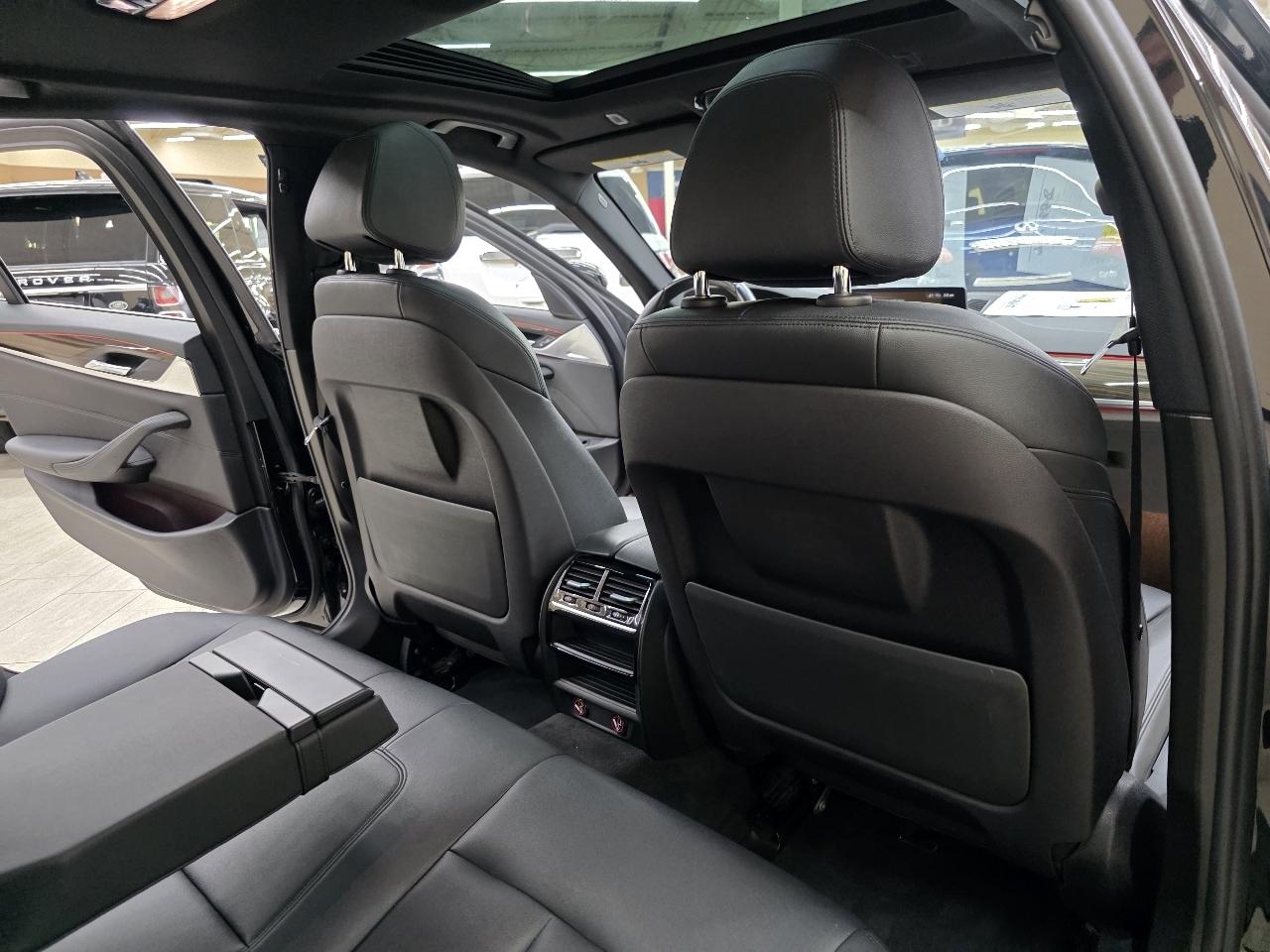 BMW 5-Series 530i 2018