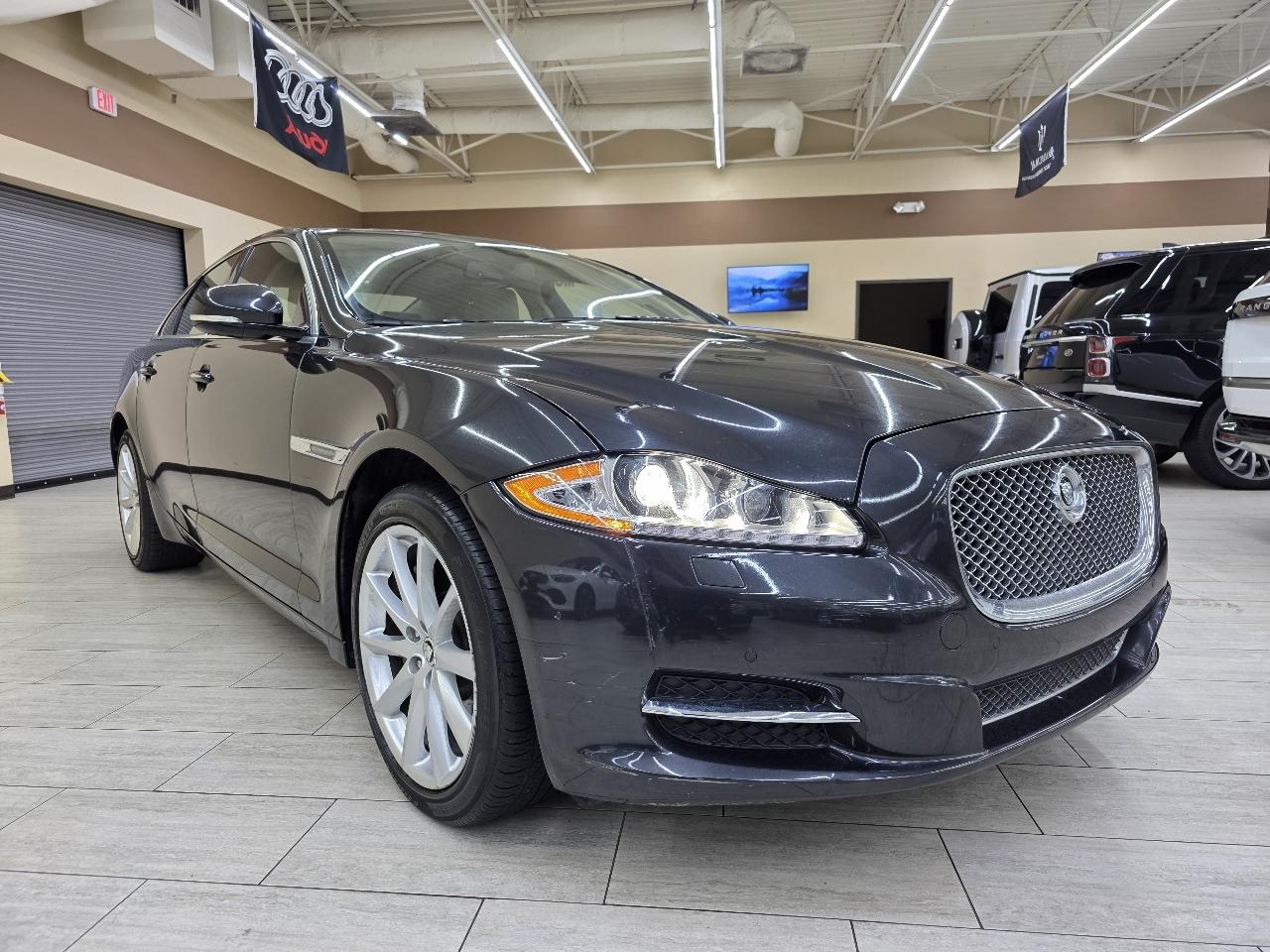 Jaguar XJ-Series XJ 2012