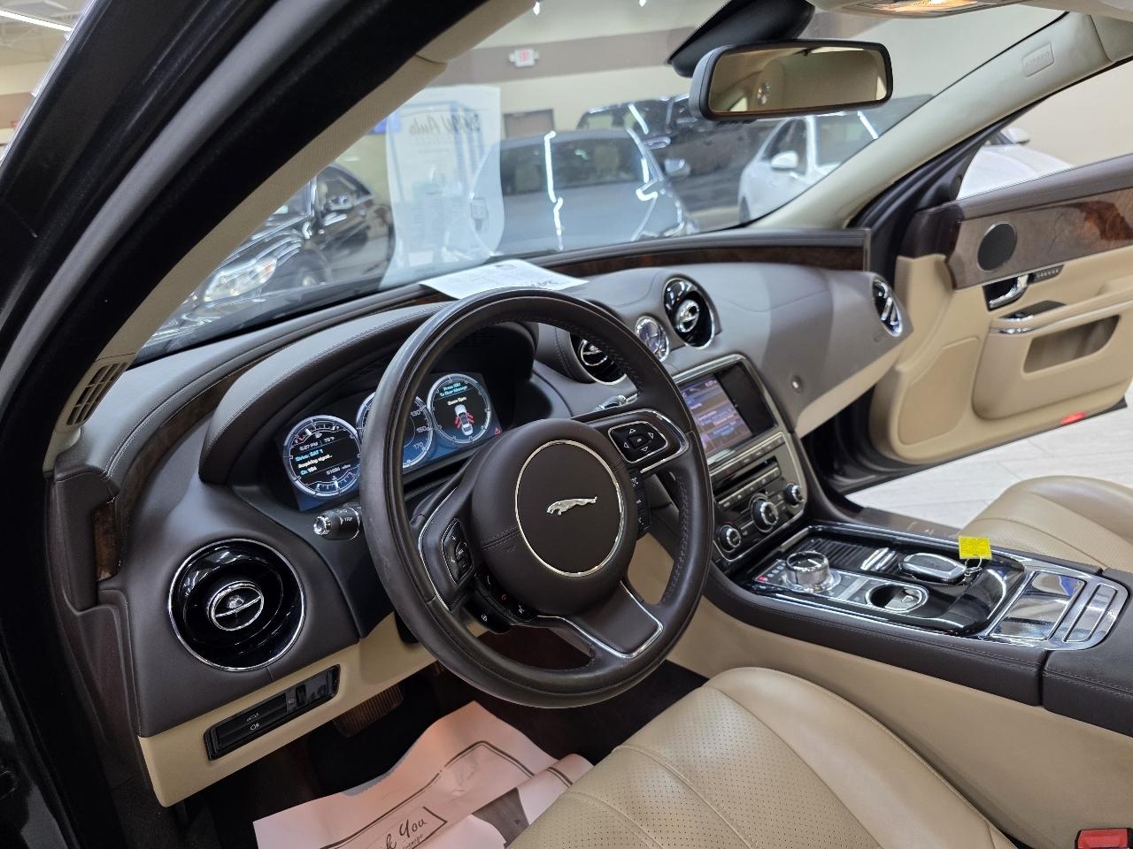 Jaguar XJ-Series XJ 2012