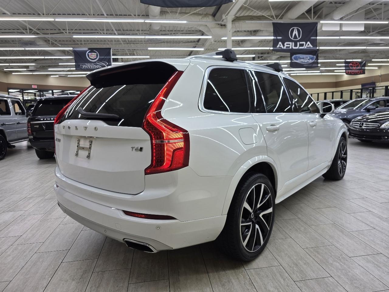 Volvo XC90 T6 Momentum AWD 2020